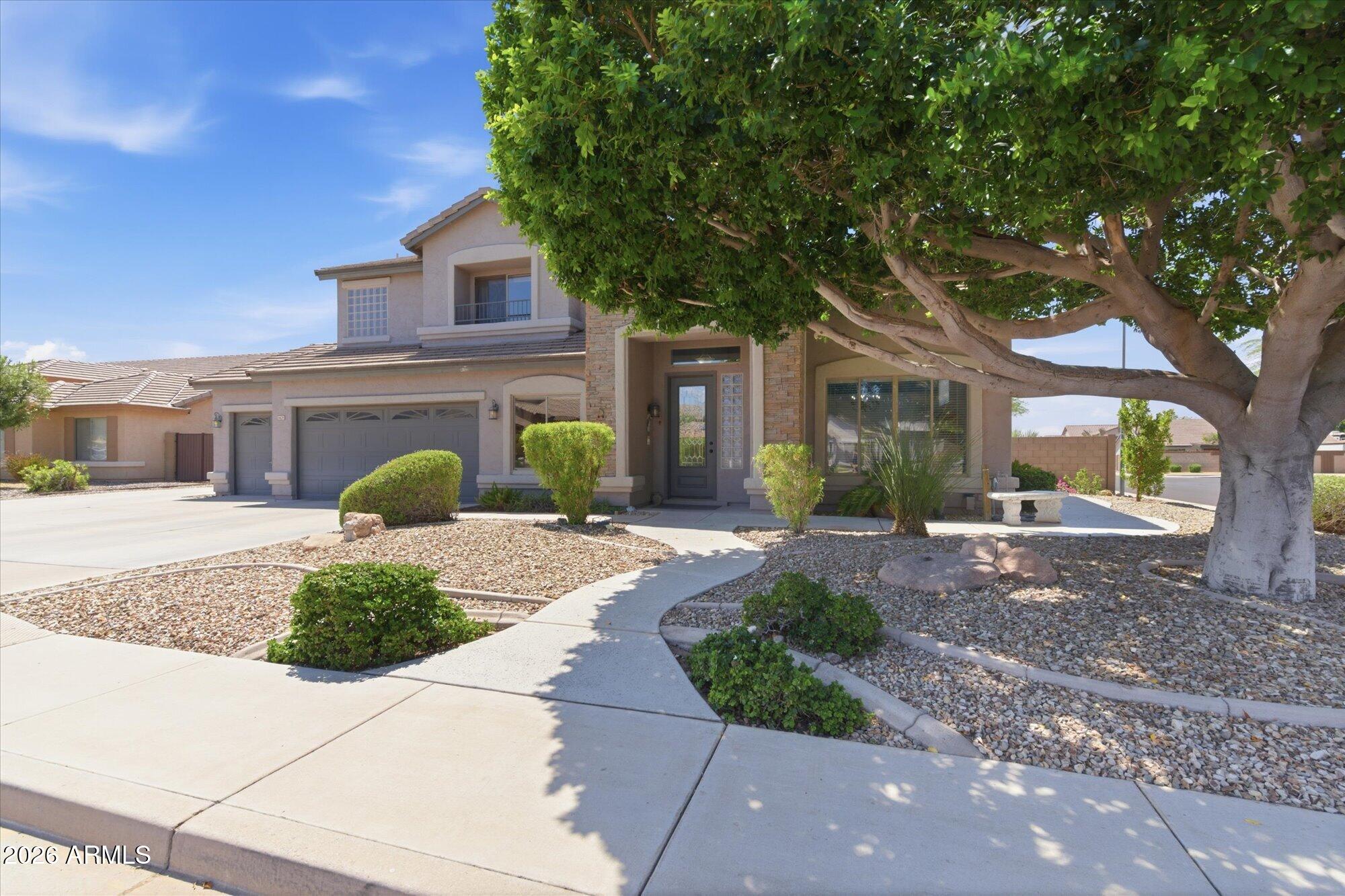 8629 W SALTER Drive