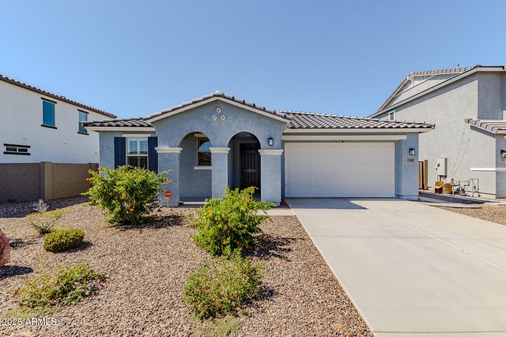Photo of 7332 S Briarwood Lane, Gilbert, AZ 85298 (MLS # 6931374)