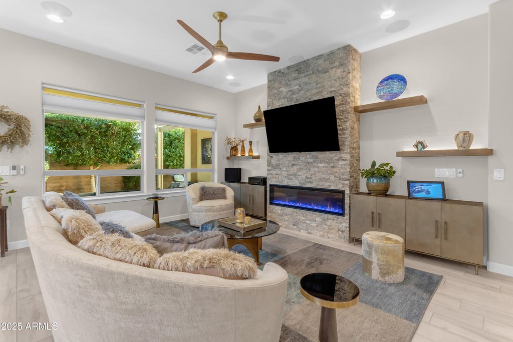 Photo of 829 E Snowy Farm Drive, Queen Creek, AZ 85140 (MLS # 6947113)