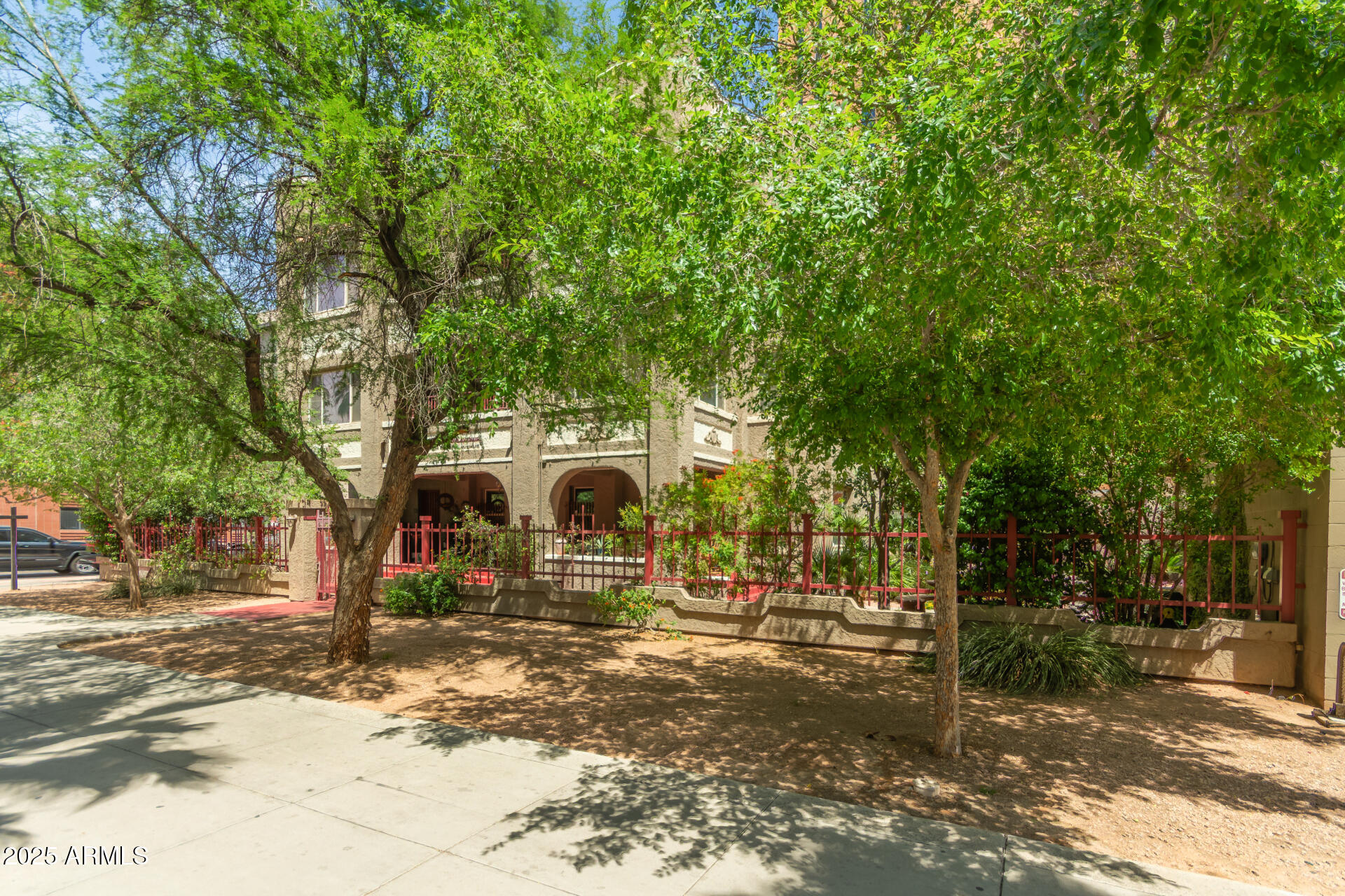 387 N 2ND Avenue F2