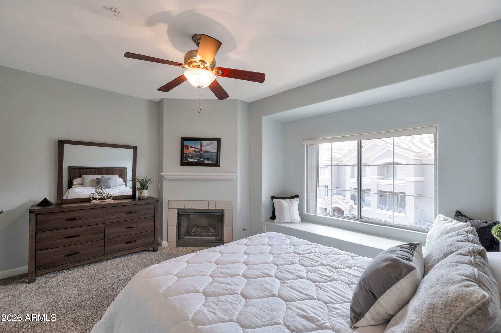 4455 E PARADISE VILLAGE Parkway S 1052