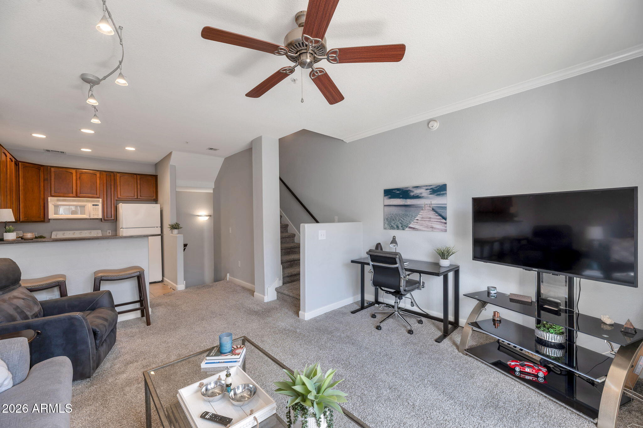 4455 E PARADISE VILLAGE Parkway S 1052