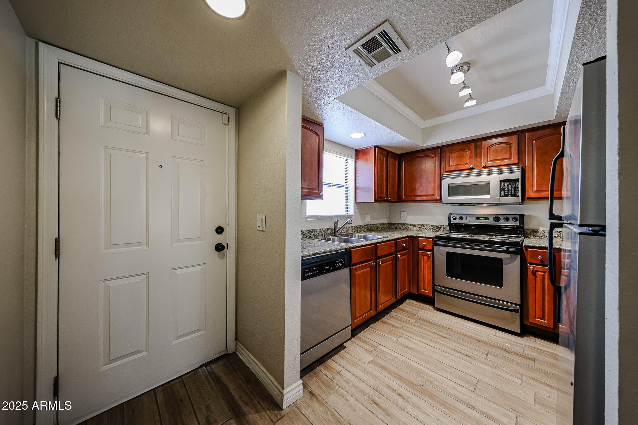 3435 W DANBURY Drive B204