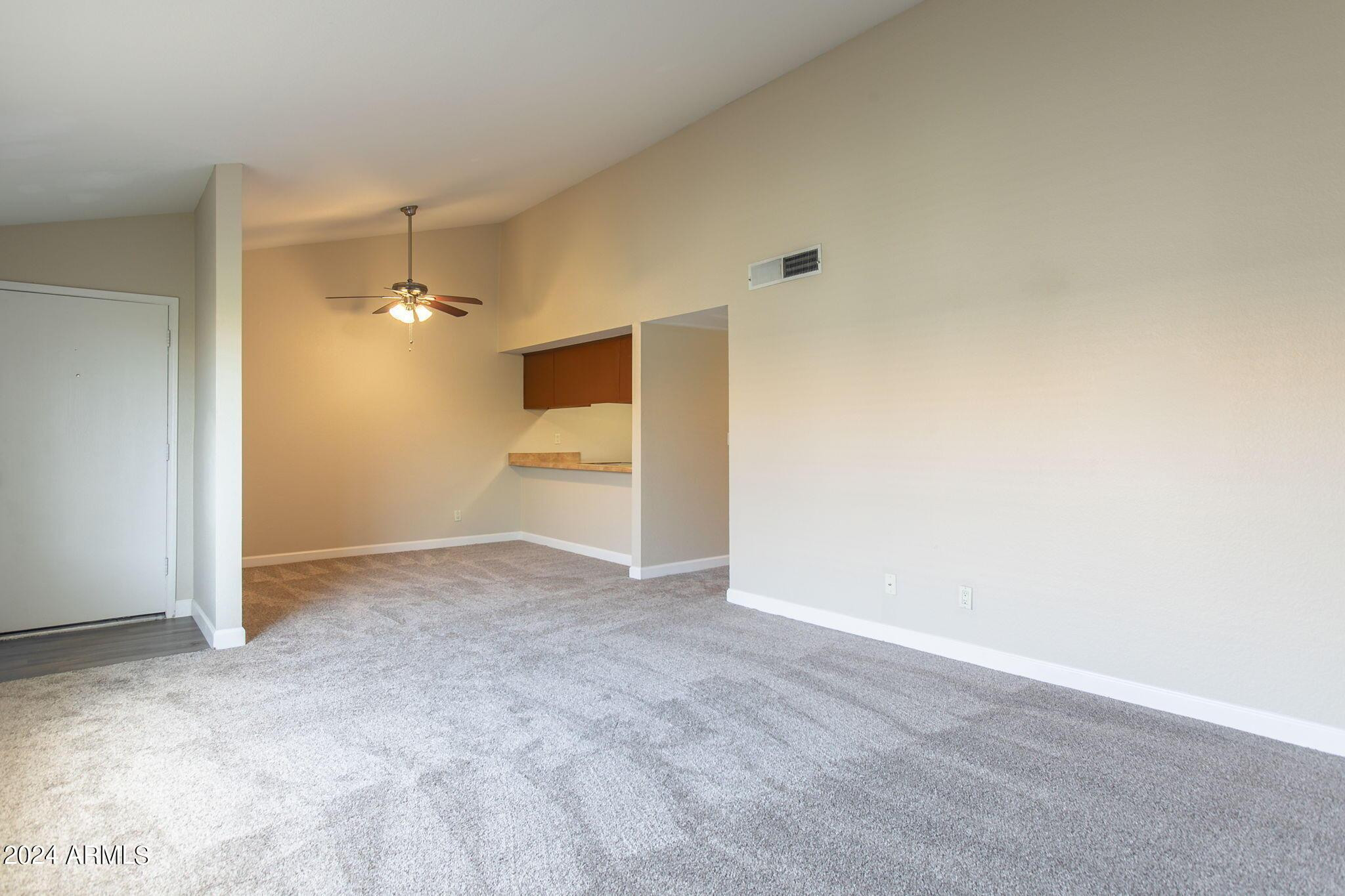 1402 E Guadalupe Road 211