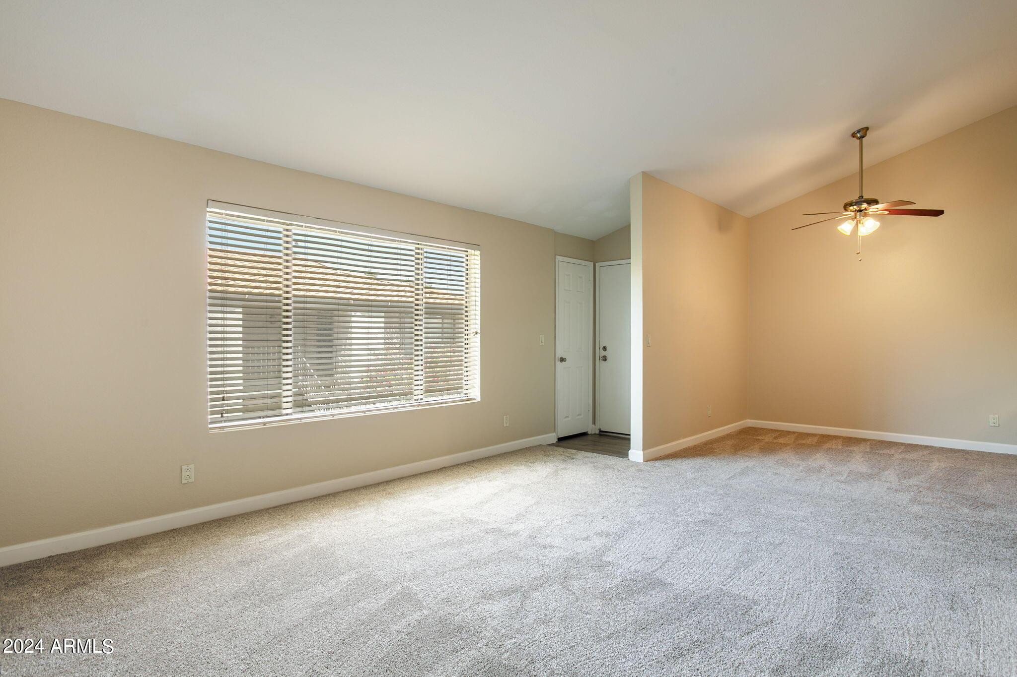 1402 E Guadalupe Road 211