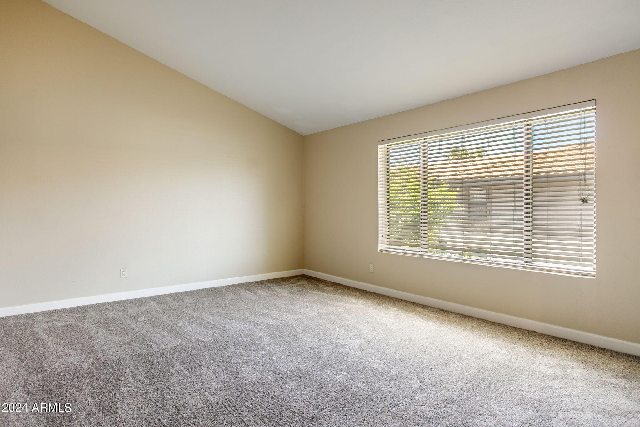 1402 E Guadalupe Road 211