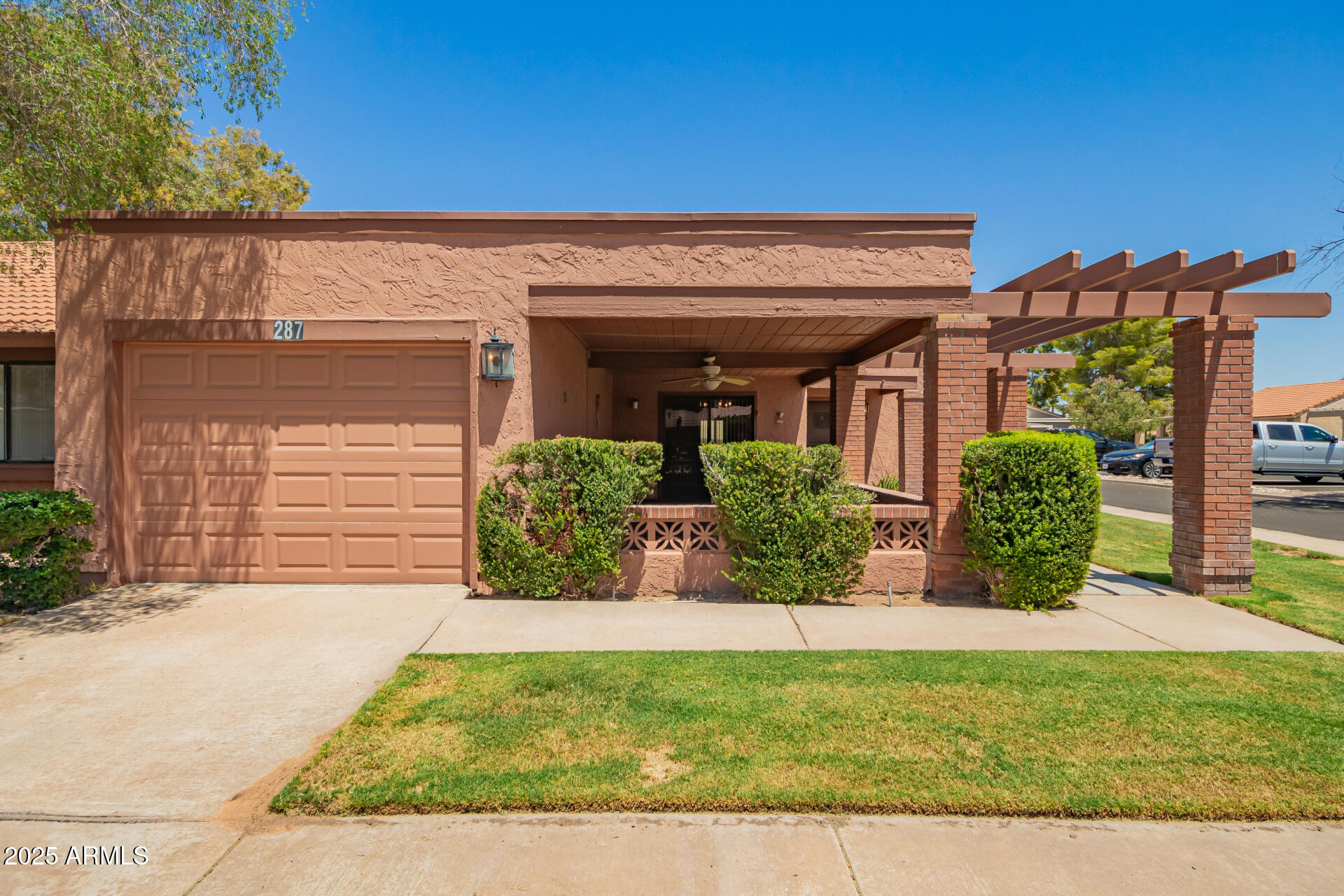 287 LEISURE WORLD --