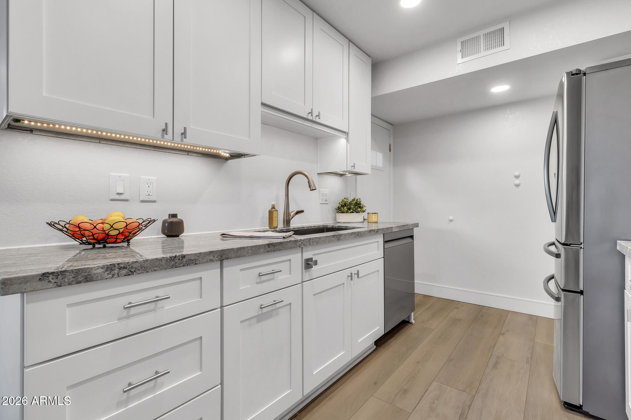 5625 S ADMIRALTY Court C