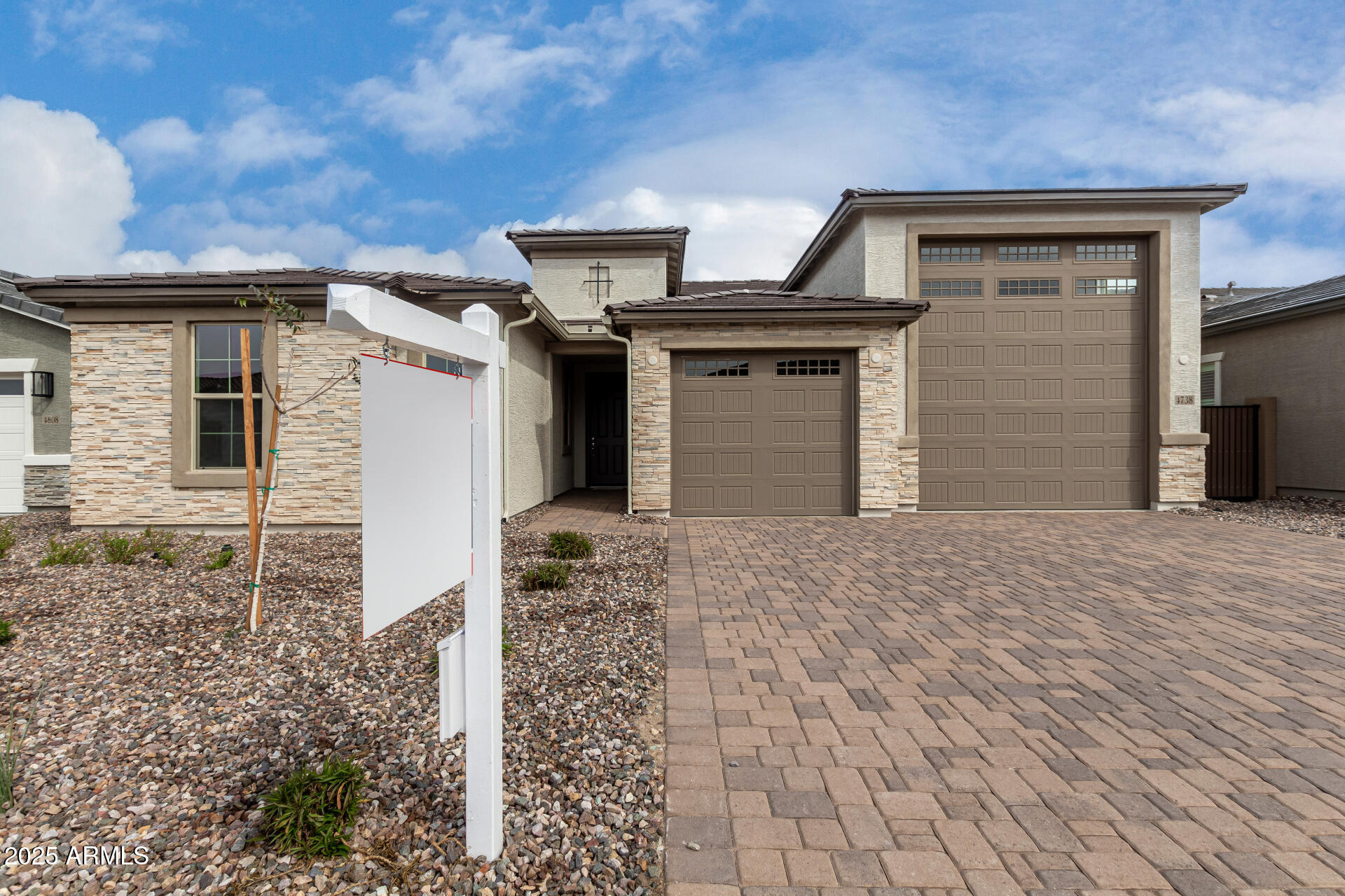 4738 W STARGAZER Place