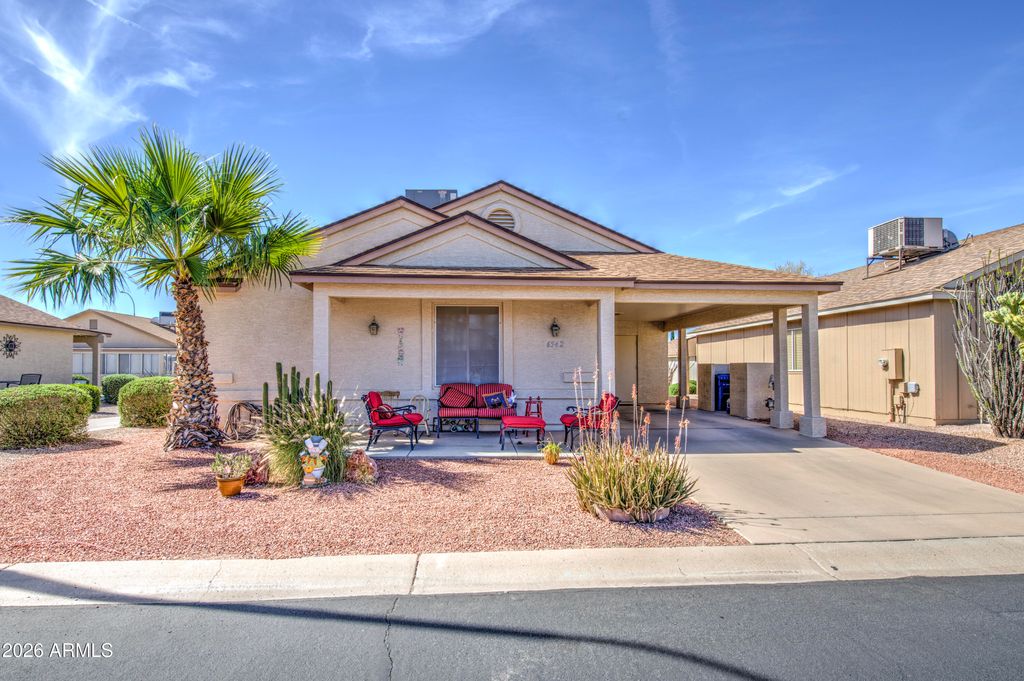 Photo of 6542 S Sawgrass Drive, Chandler, AZ 85249 (MLS # 7001697)