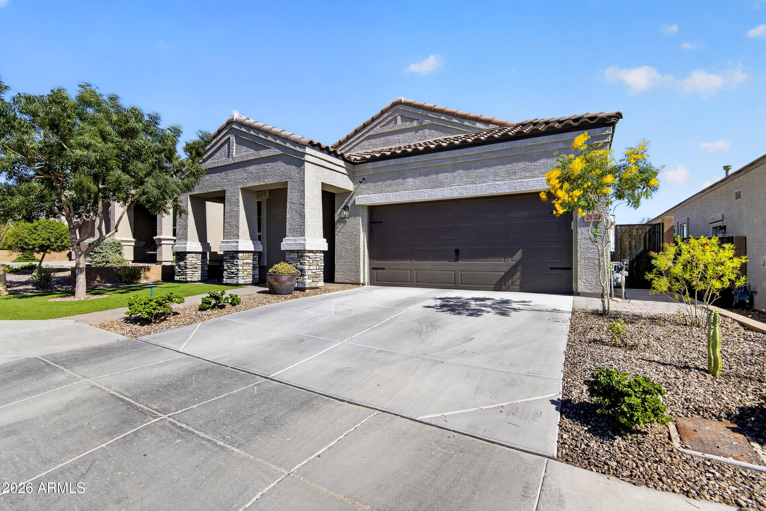 2021 W PLUM Road