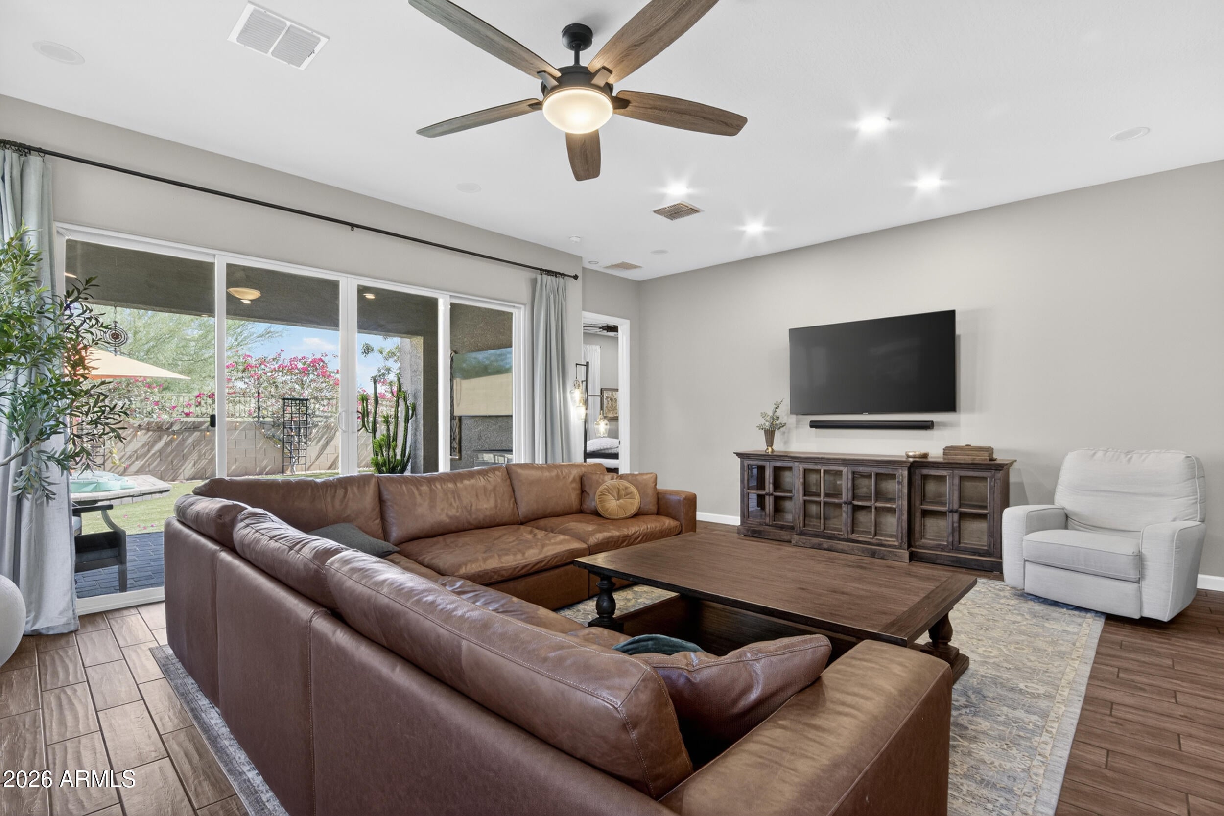 2021 W PLUM Road