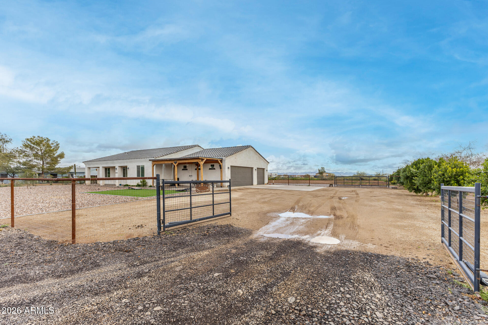 28725 N ANDY PERRY Drive