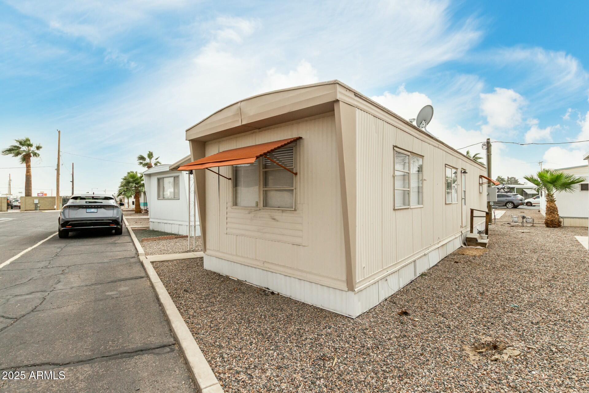 730 S COUNTRY CLUB Drive 5