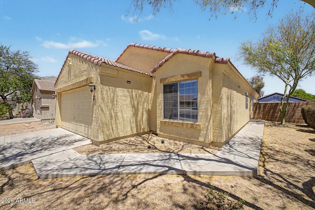 Photo of 43832 W Arizona Avenue, Maricopa, AZ 85138 (MLS # 7028428)