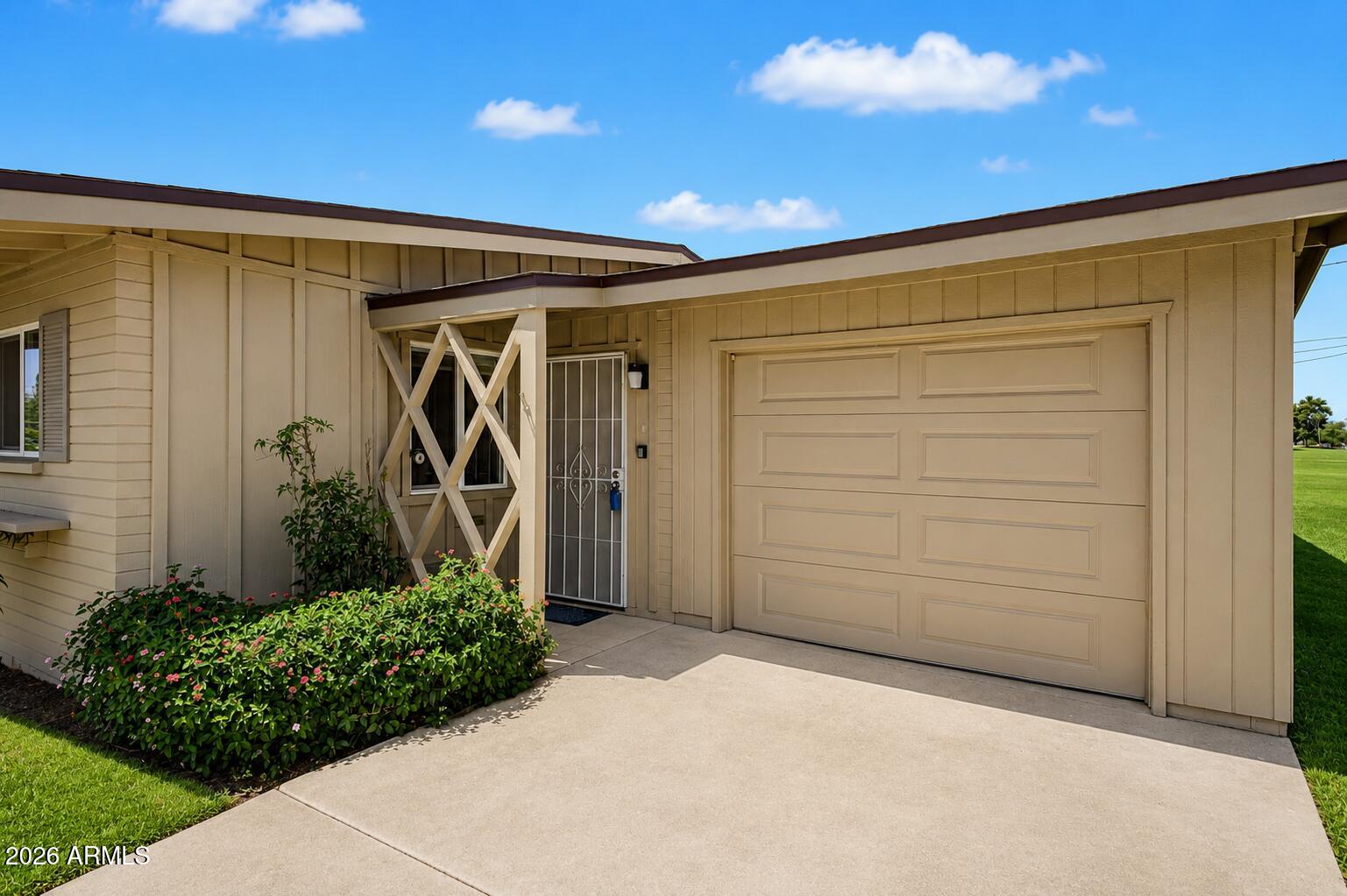 11016 N COGGINS Drive
