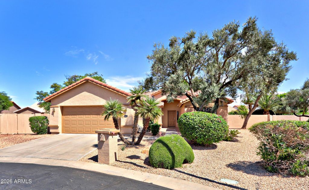 Photo of 14740 W Pinchot Court, Goodyear, AZ 85395 (MLS # 7027918)