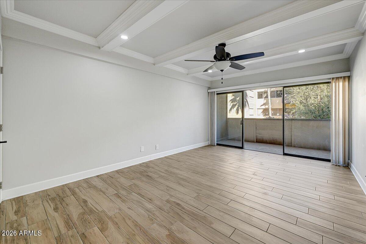 349 E THOMAS Road E302