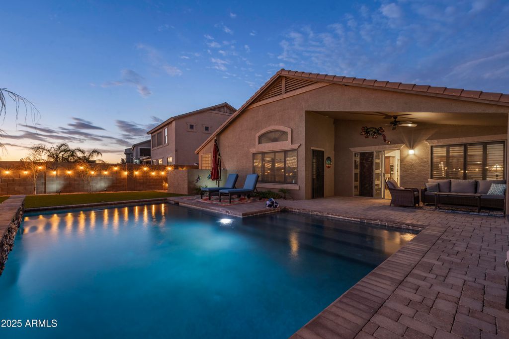 Photo of 131 W Pasture Canyon Drive, San Tan Valley, AZ 85143 (MLS # 6955003)