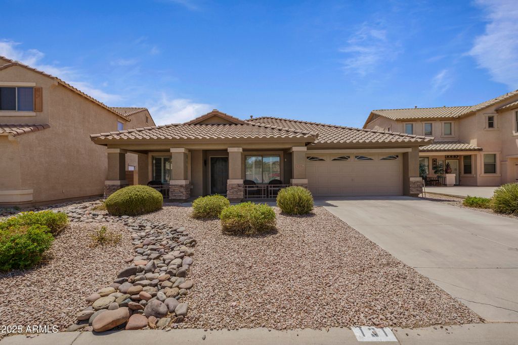 Photo of 131 W Pasture Canyon Drive, San Tan Valley, AZ 85143 (MLS # 6955003)