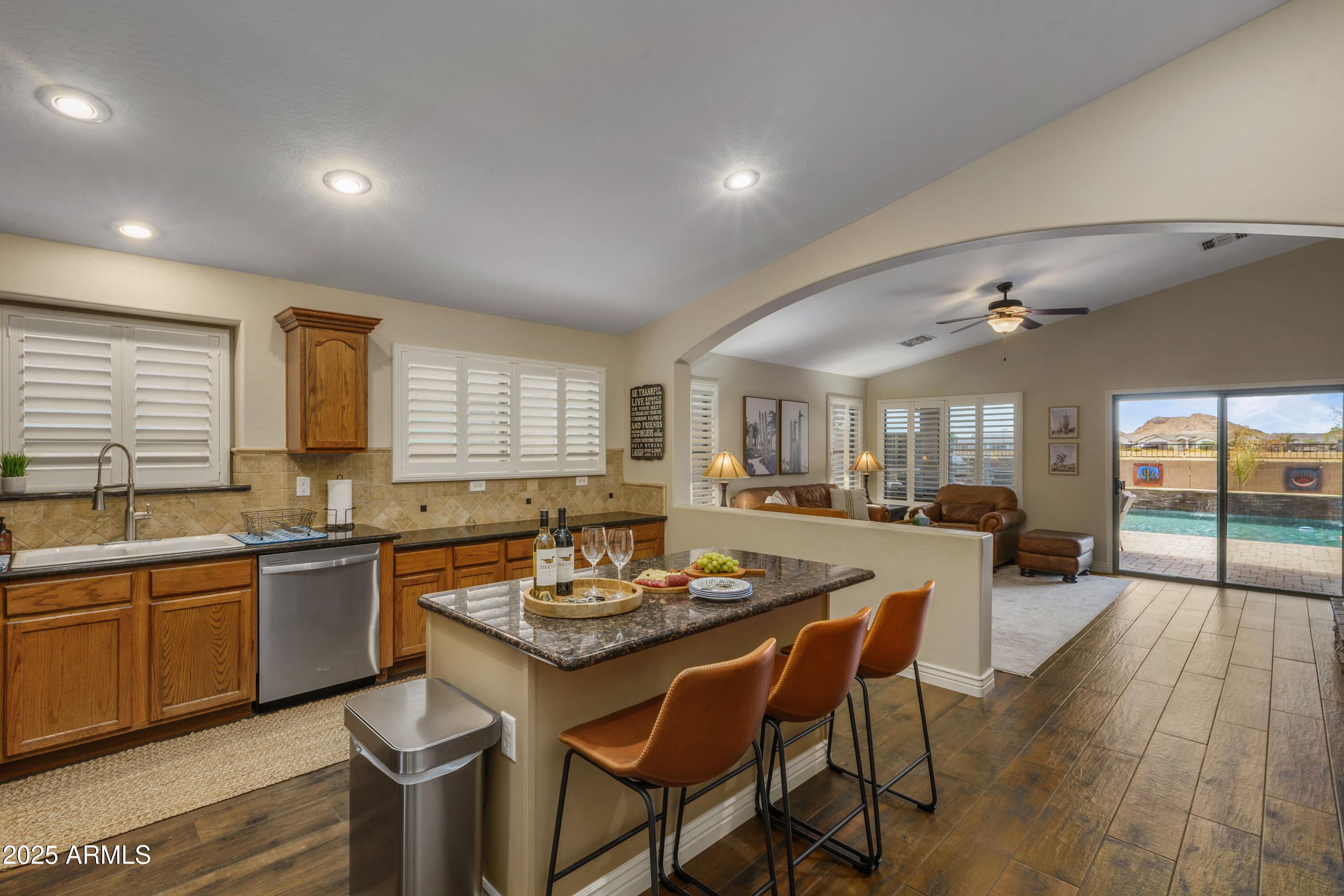 131 W PASTURE CANYON Drive