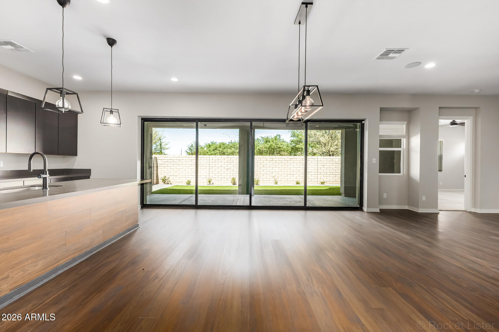 10216 E TALON Avenue