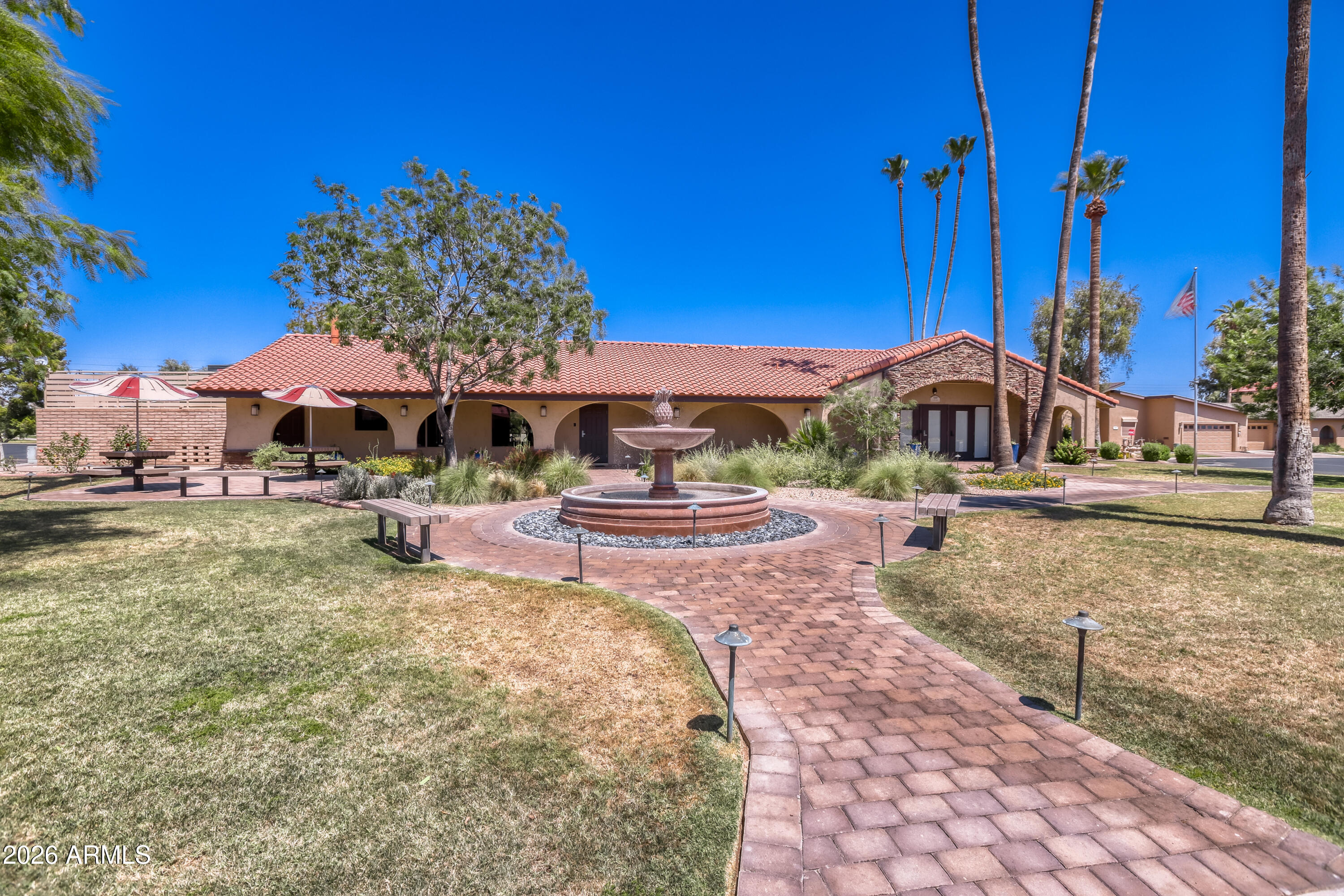 5213 N 79TH Way