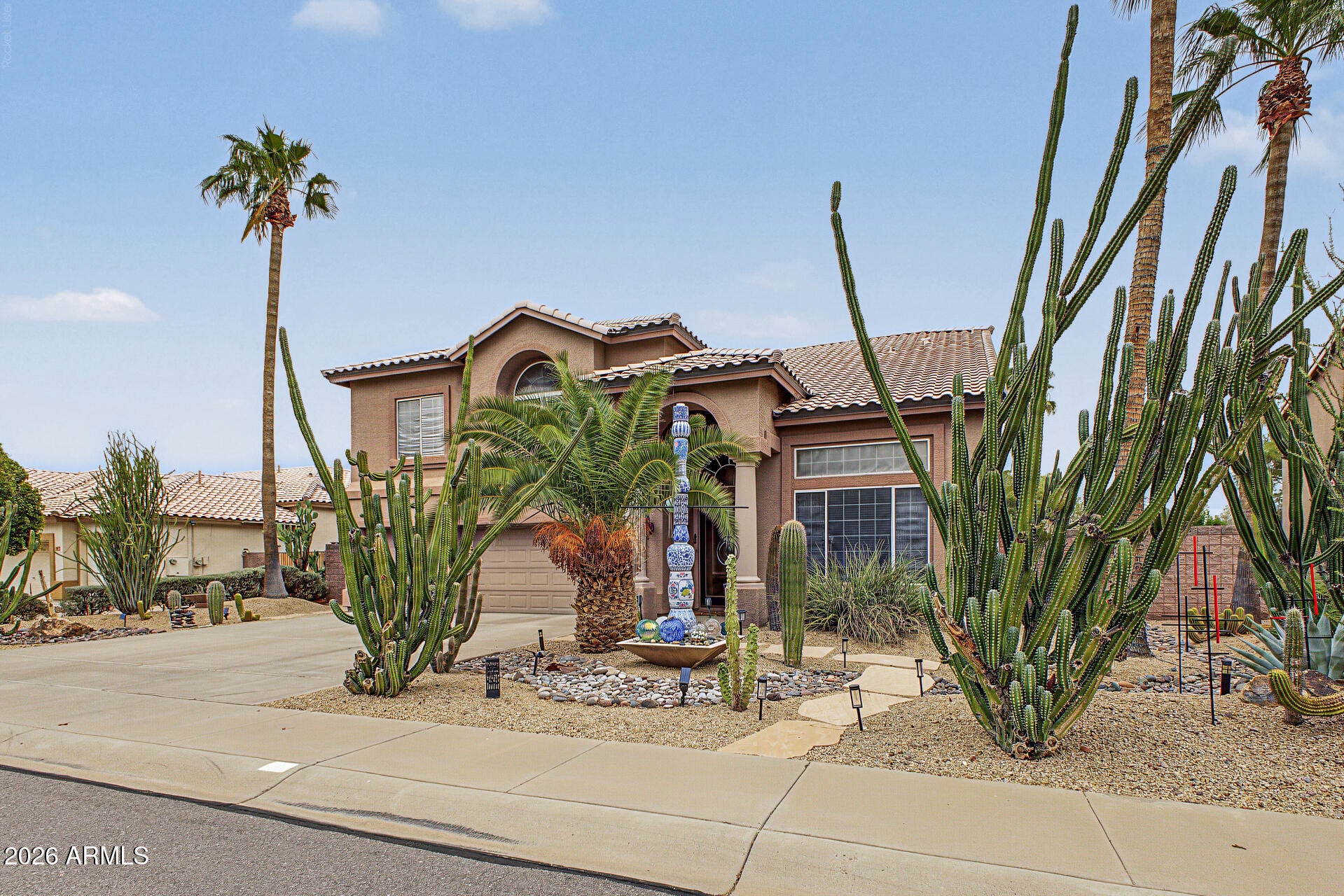 371 N CARRIAGE Lane
