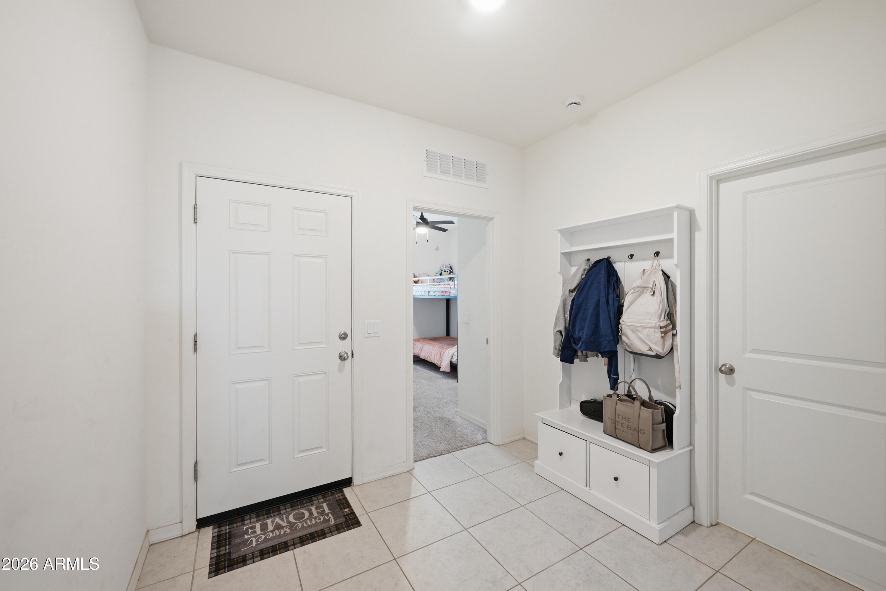 2022 E NEW BONNET Lane