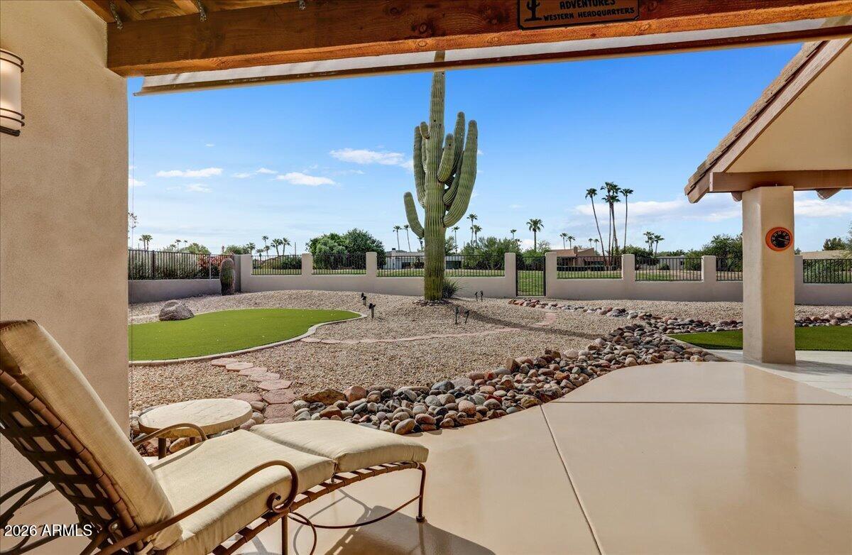 26418 N Trails End --