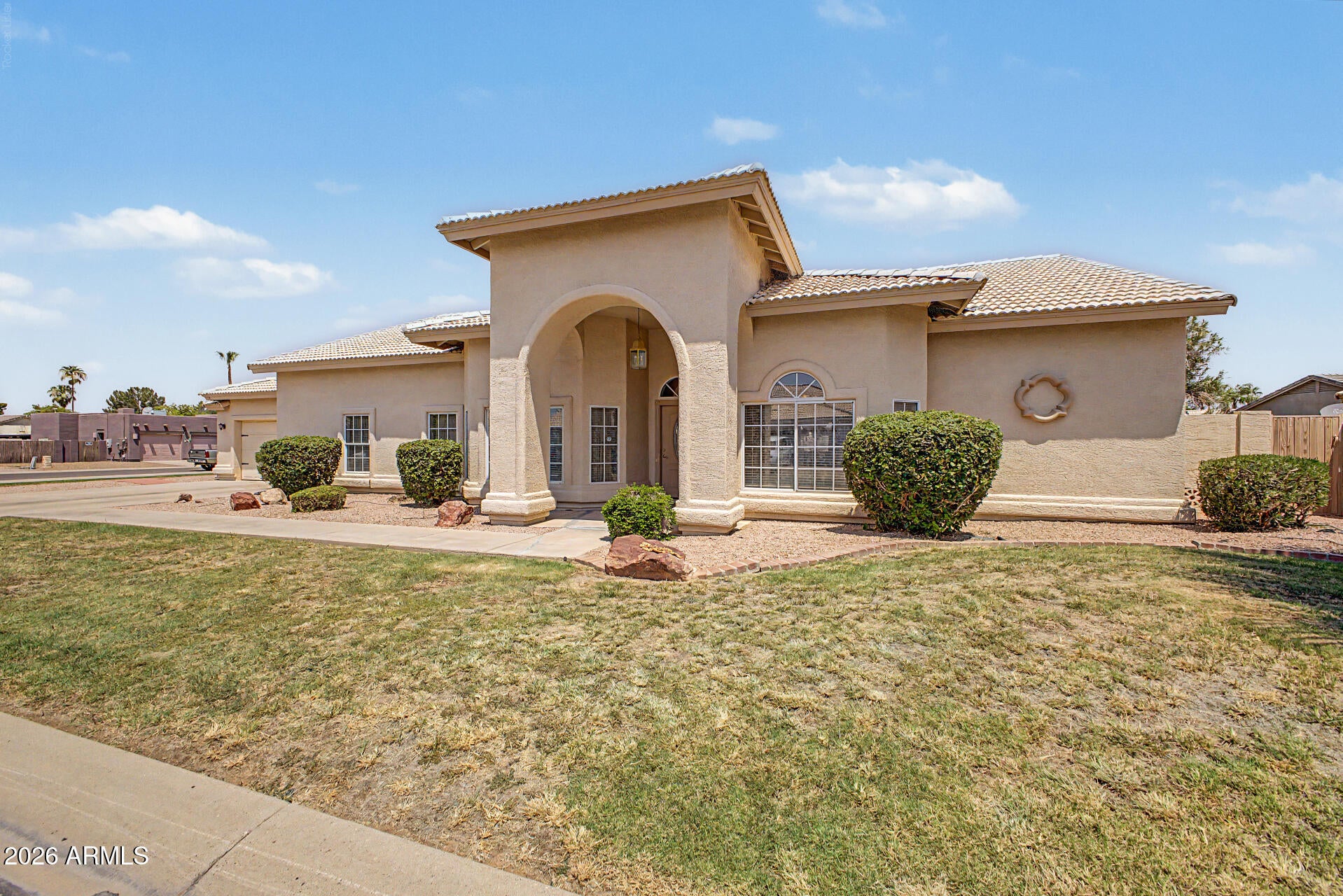 1210 E CLEARVIEW Drive