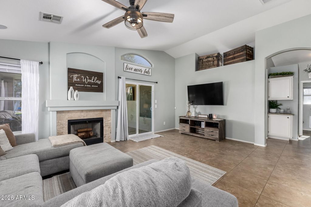 Photo of 21911 N 74th Drive, Glendale, AZ 85310 (MLS # 6987399)