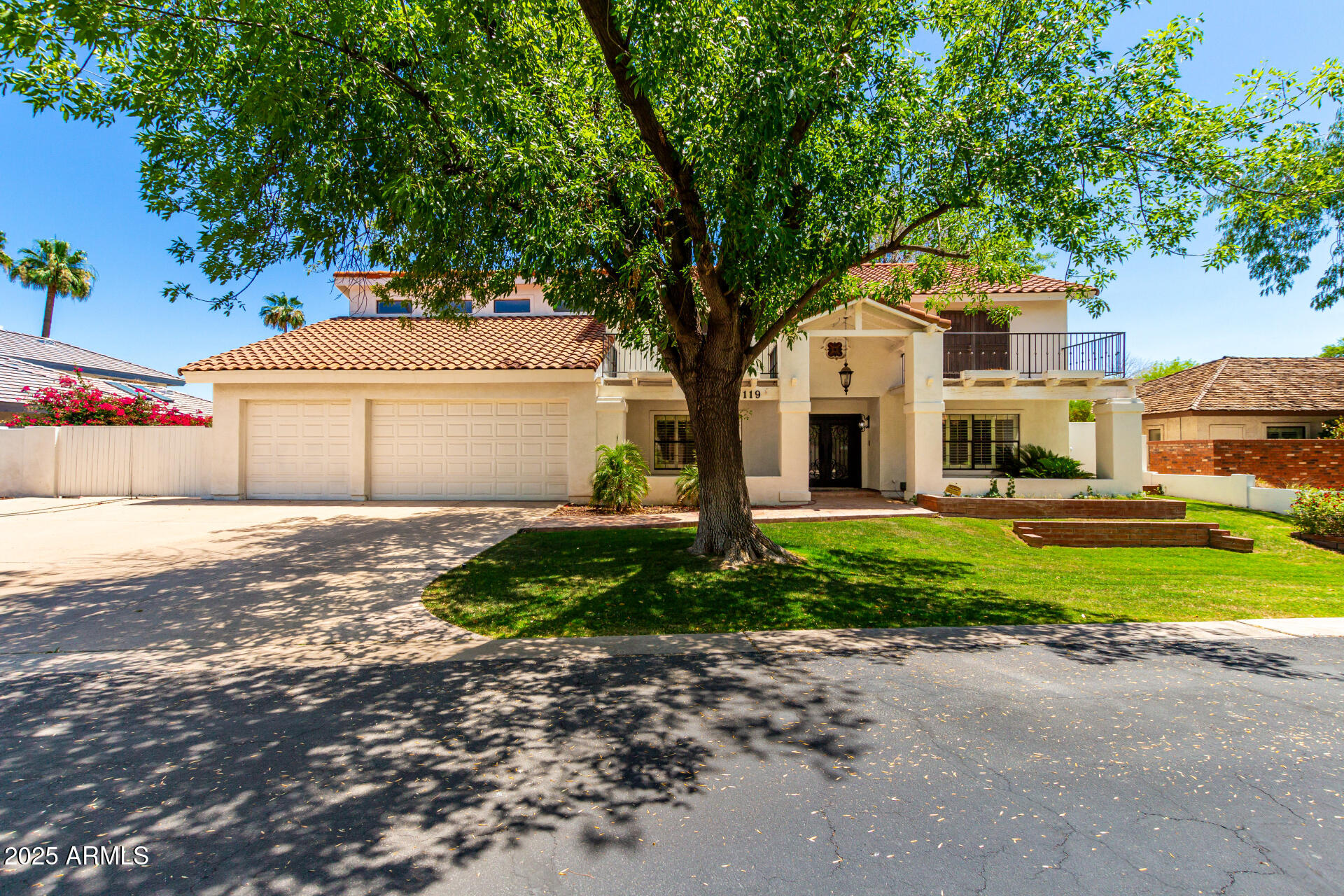 119 E PALOMINO Drive