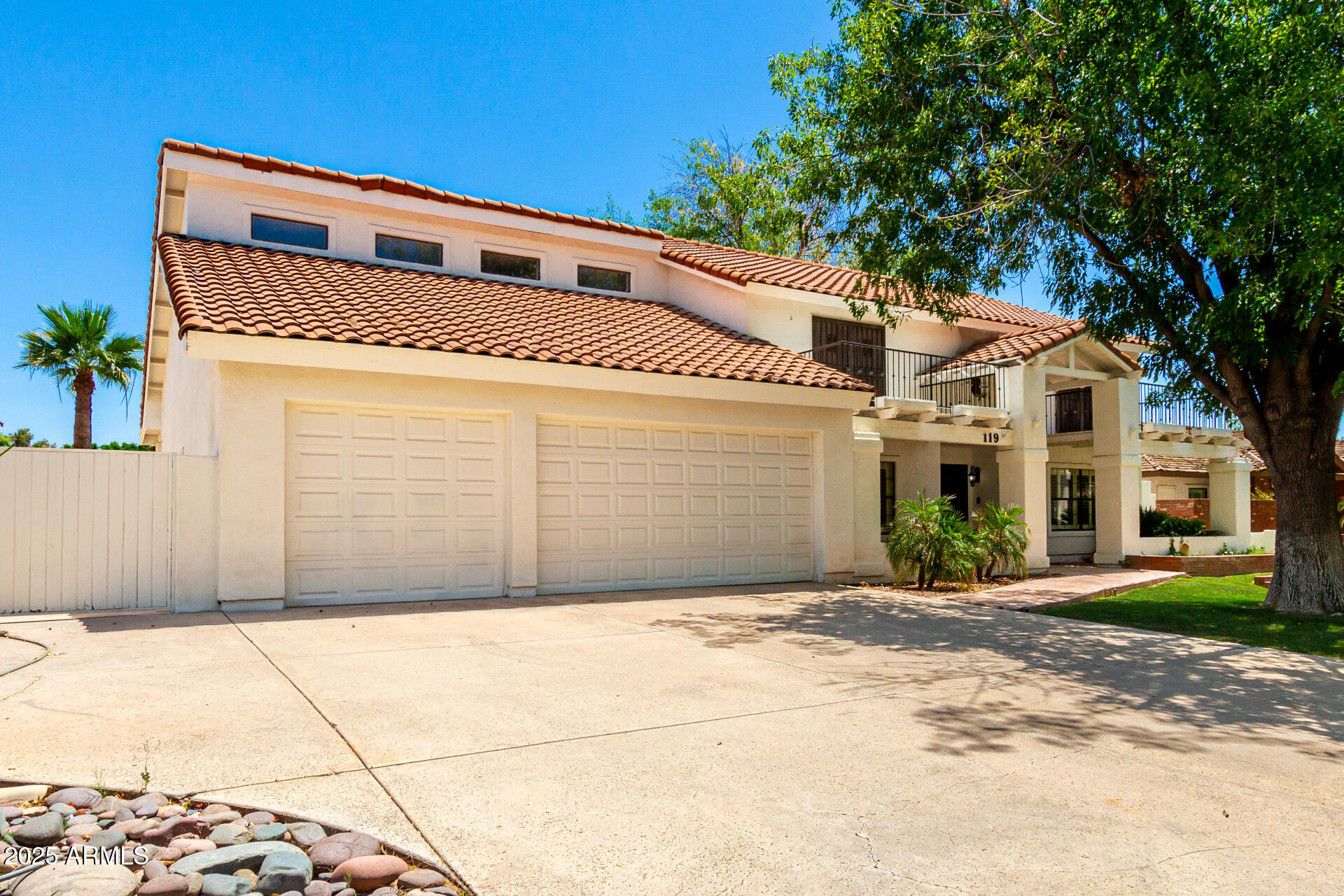 119 E PALOMINO Drive