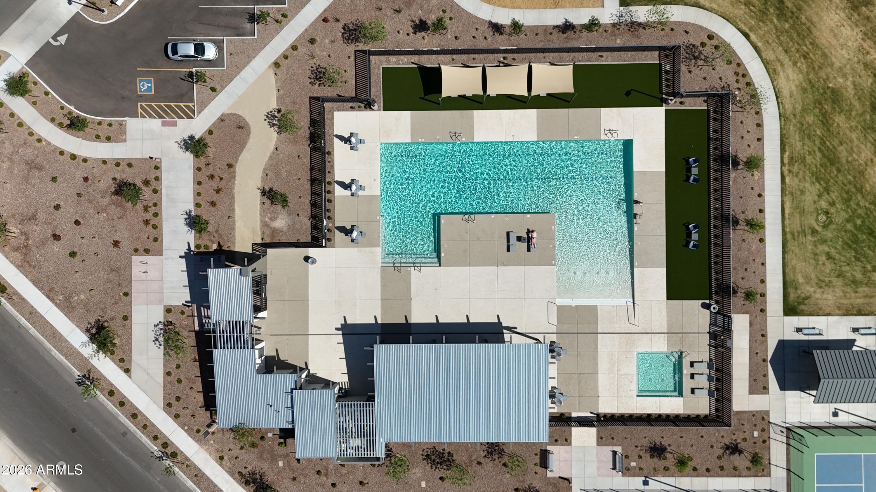 15832 W VOGEL Avenue