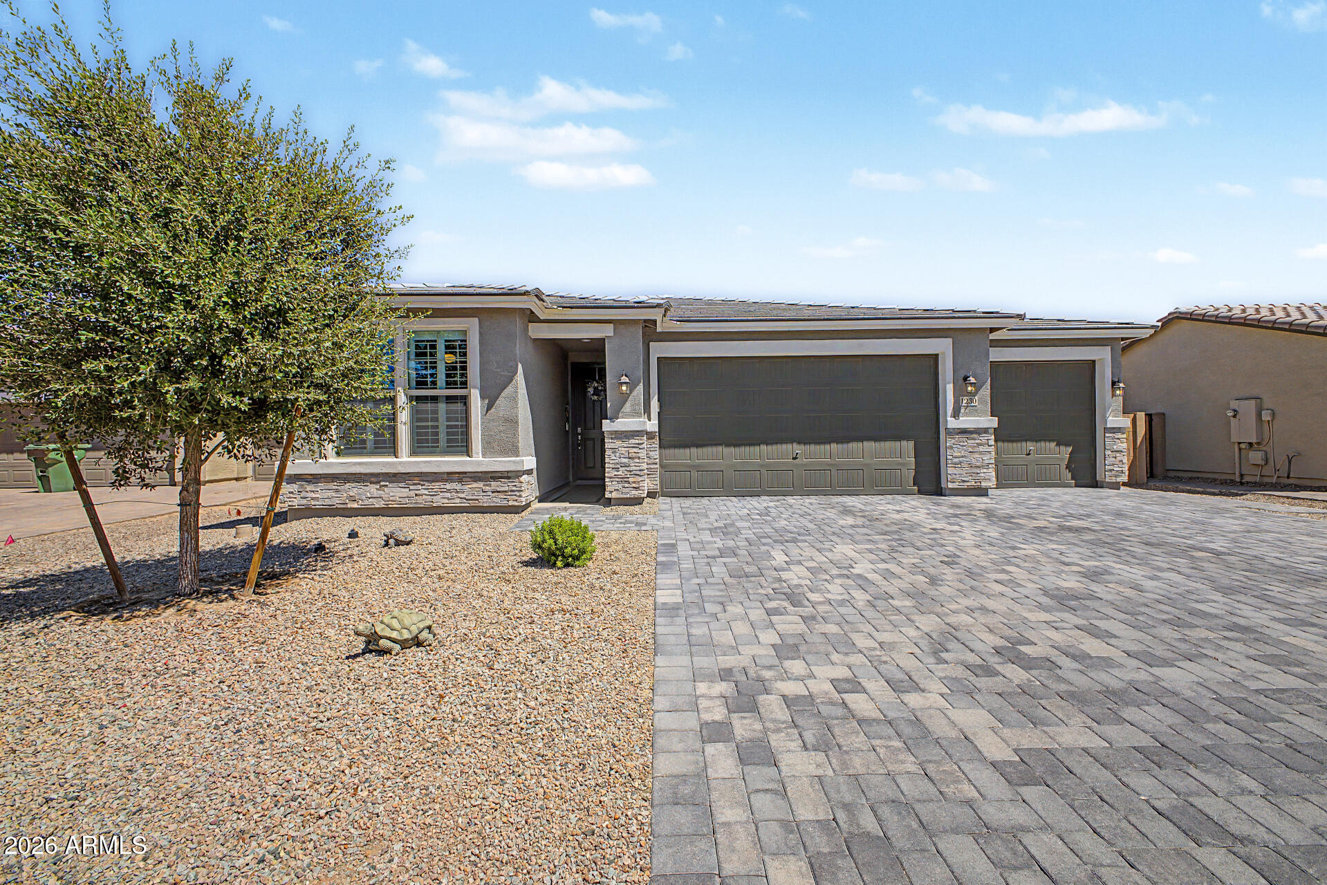 1230 E GABRILLA Drive