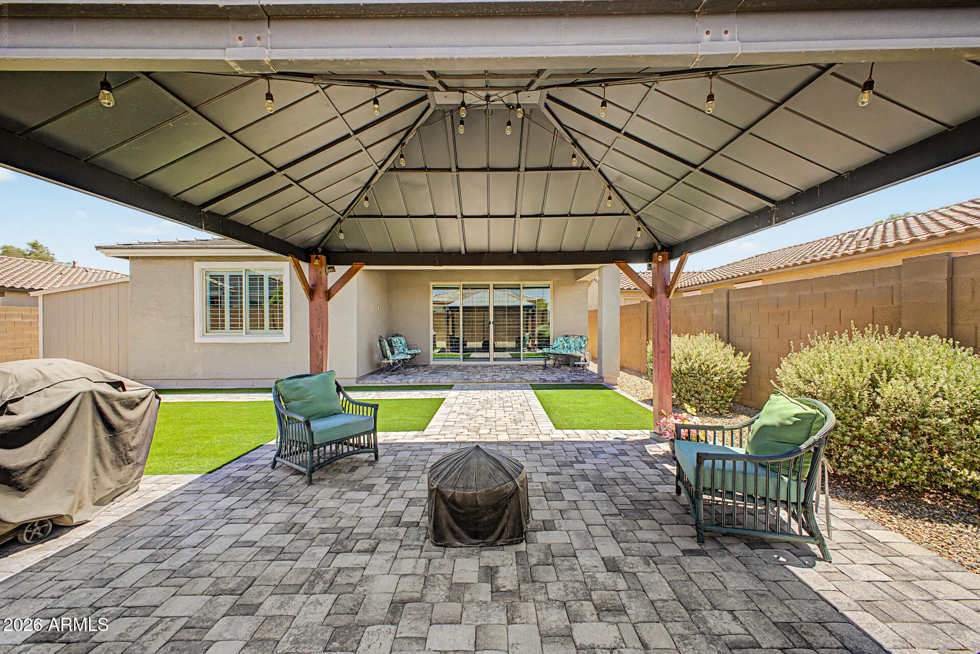 1230 E GABRILLA Drive