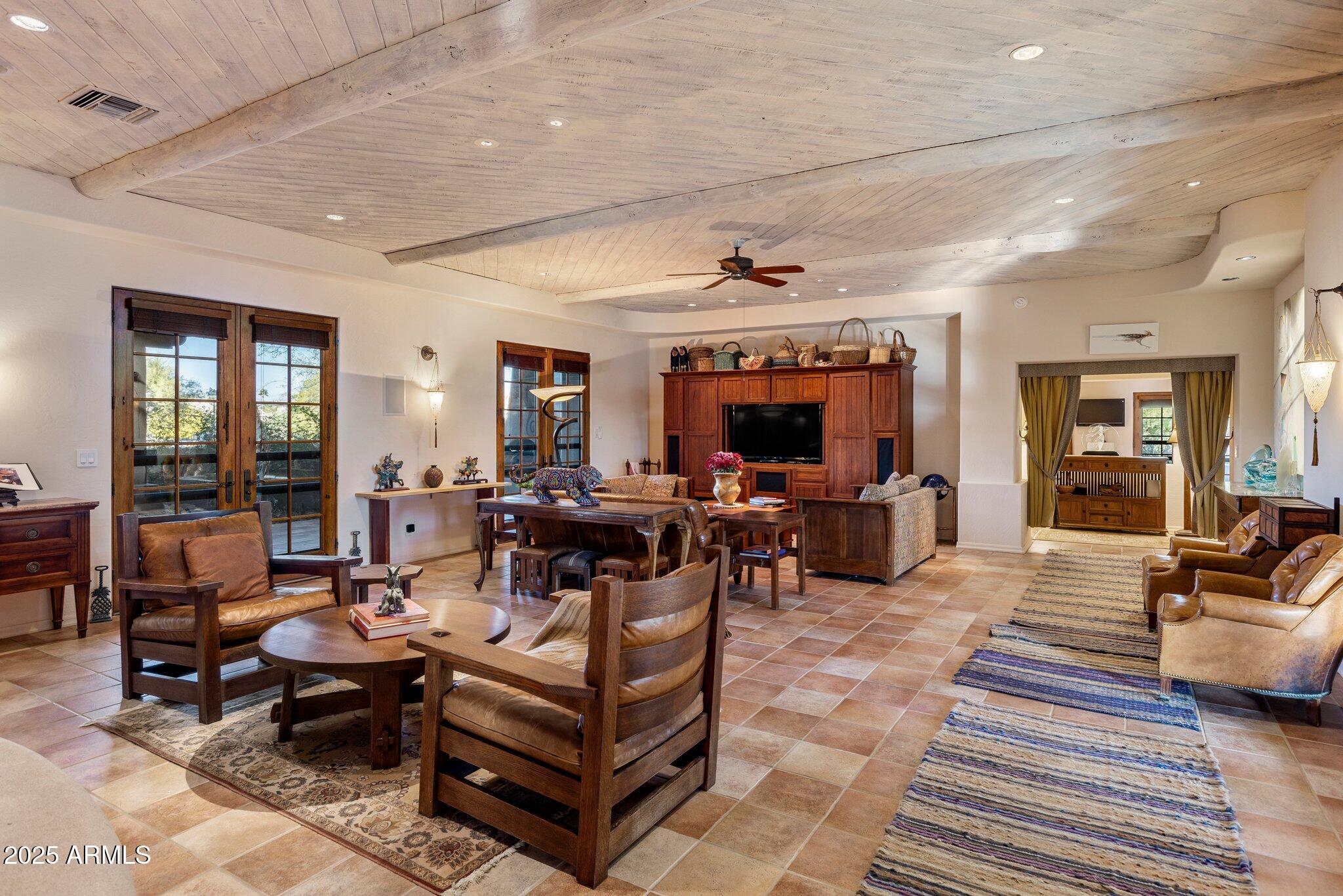 25002 N QUAIL HAVEN Drive