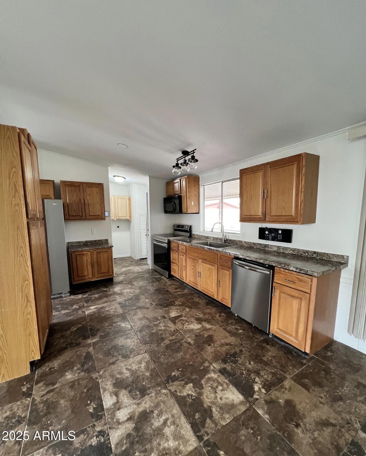 8601 N 103RD Avenue 58