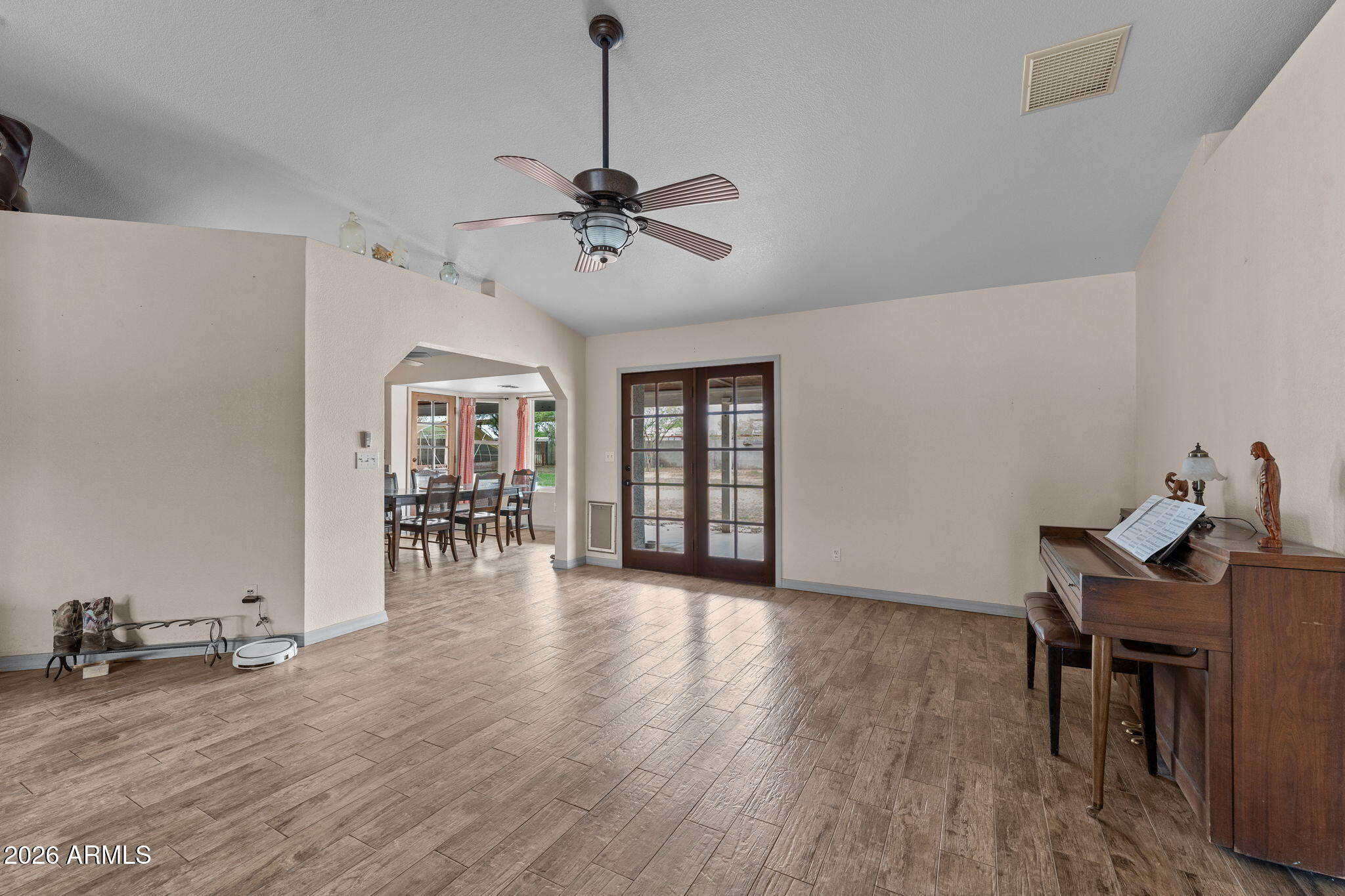 PHOENIX SKYLINE WEST ONE - Residential