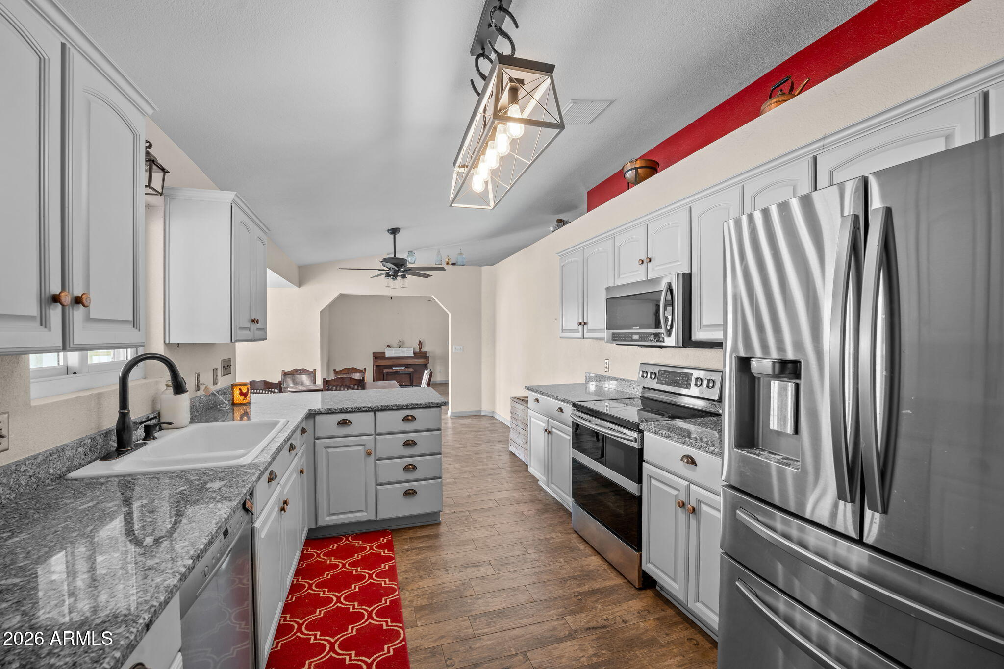 PHOENIX SKYLINE WEST ONE - Residential