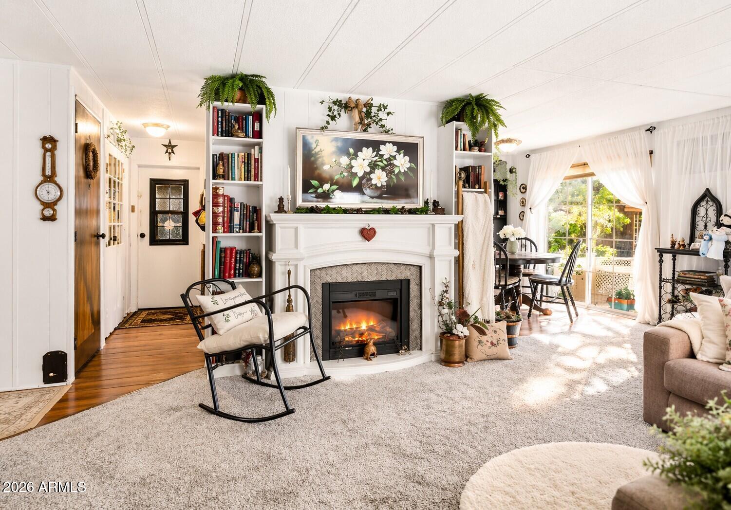 6770 W State Route 89A -- 84