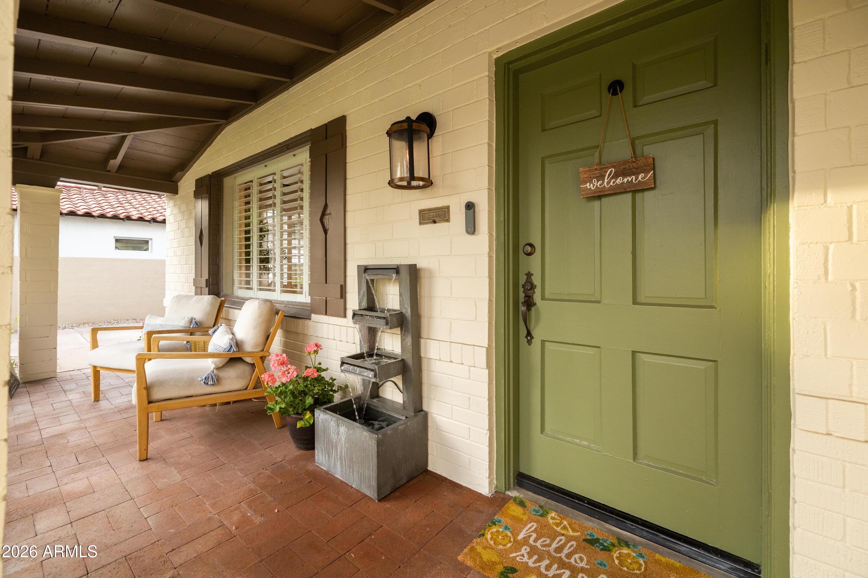 546 W ENCANTO Boulevard