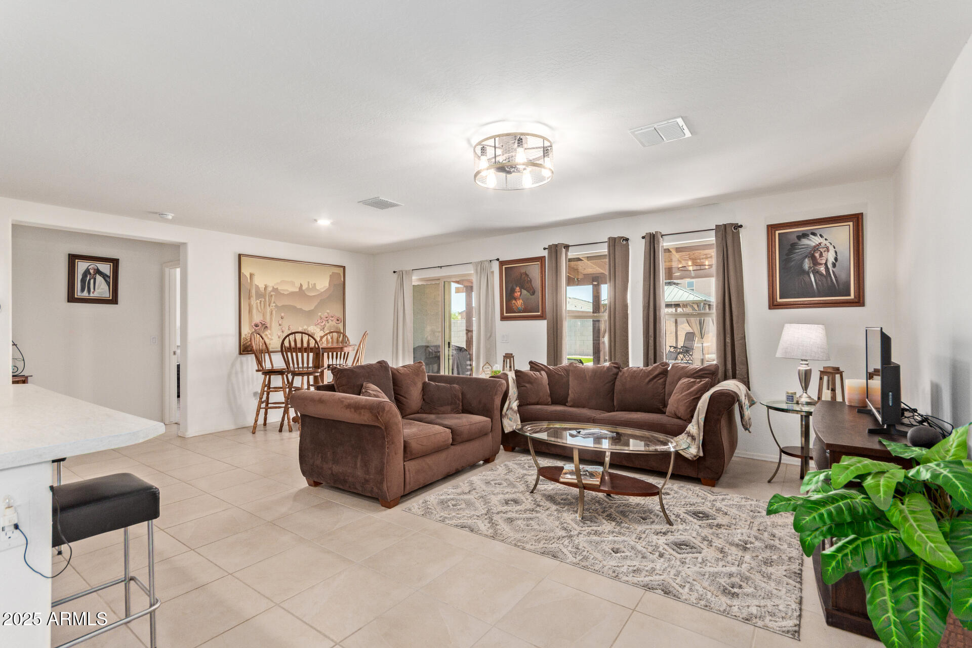 1617 W PIMA Court