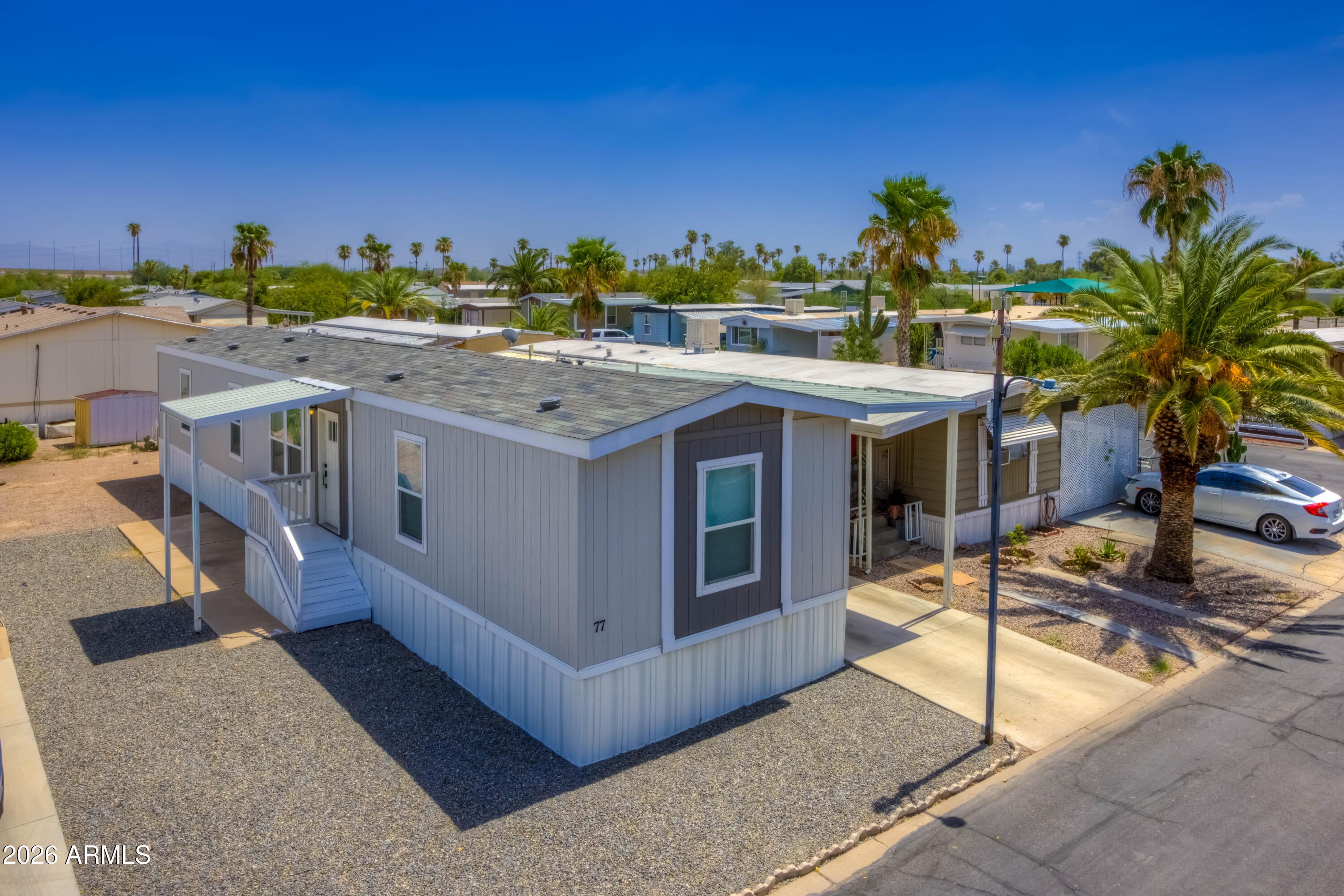 1325 W Silverlake Road 77