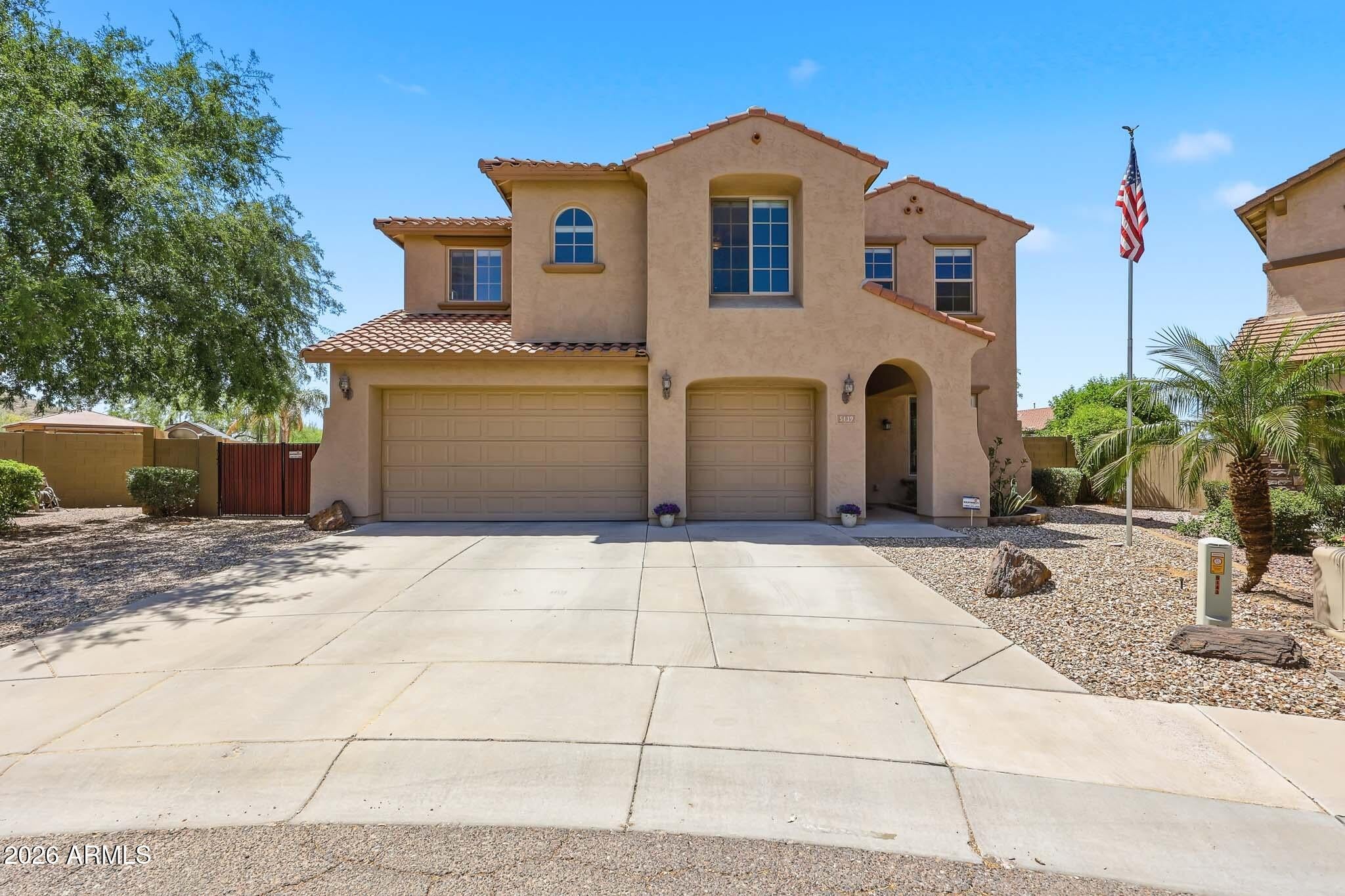 5139 W STRAIGHT ARROW Lane