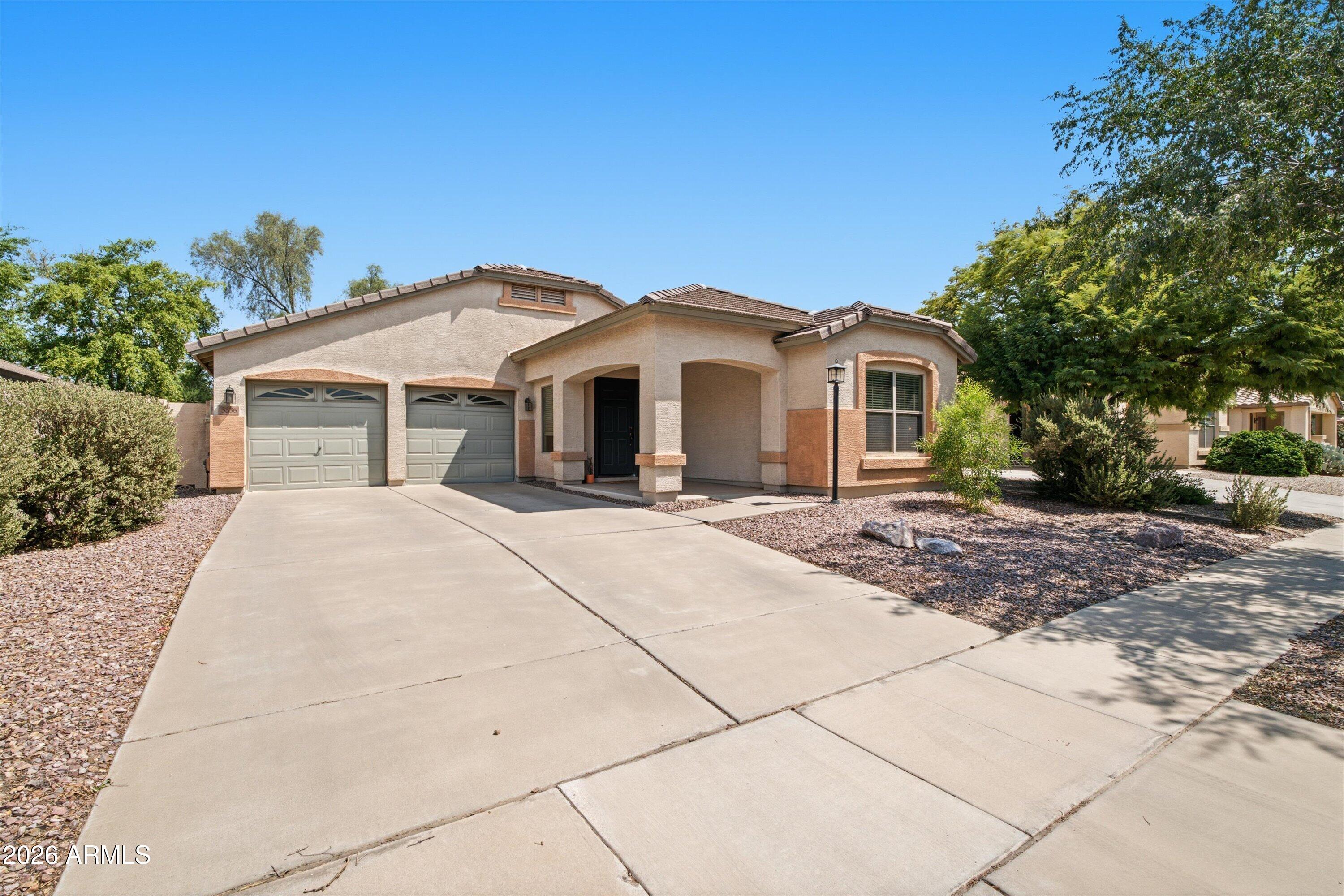 3336 E JOSEPH Way