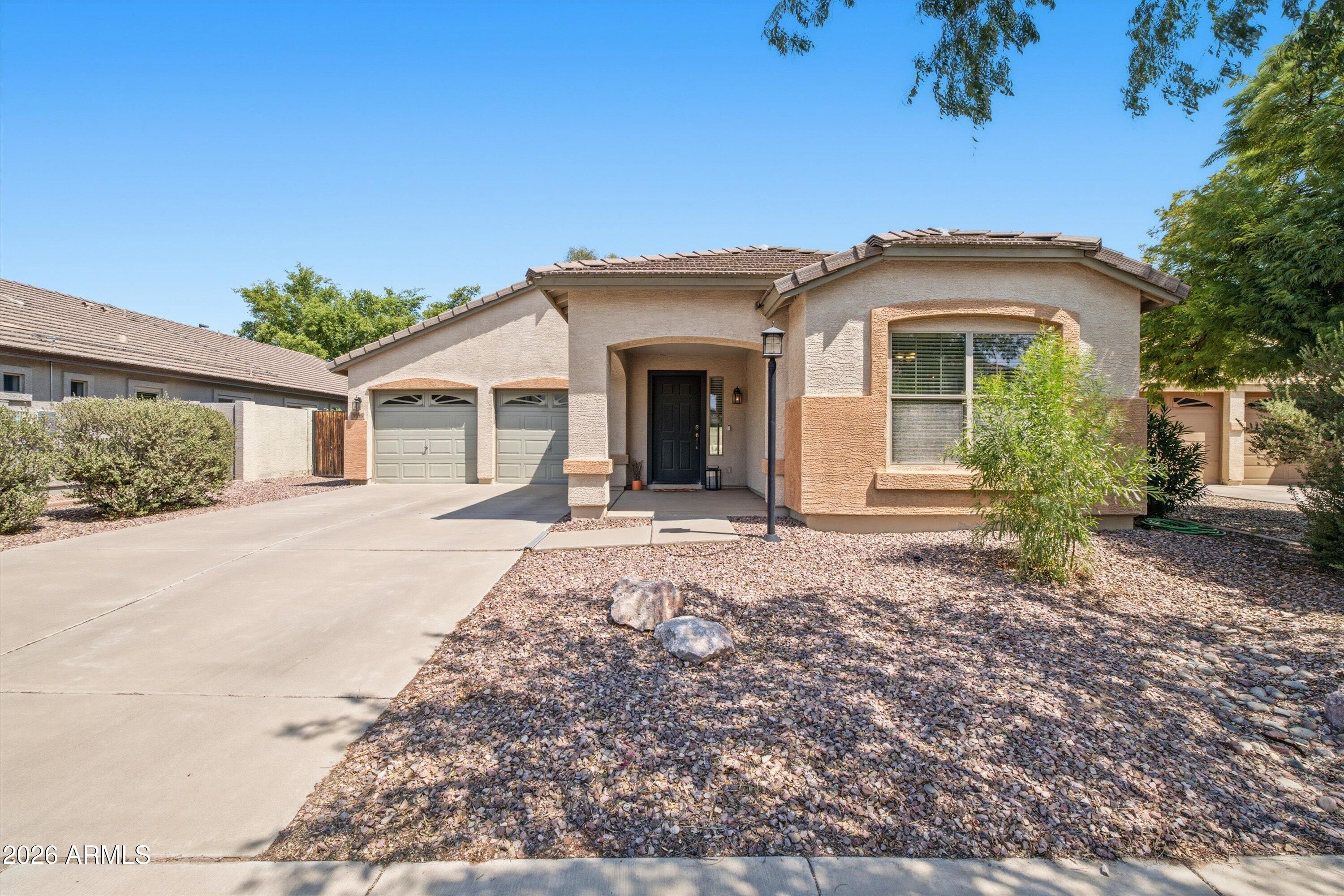 3336 E JOSEPH Way
