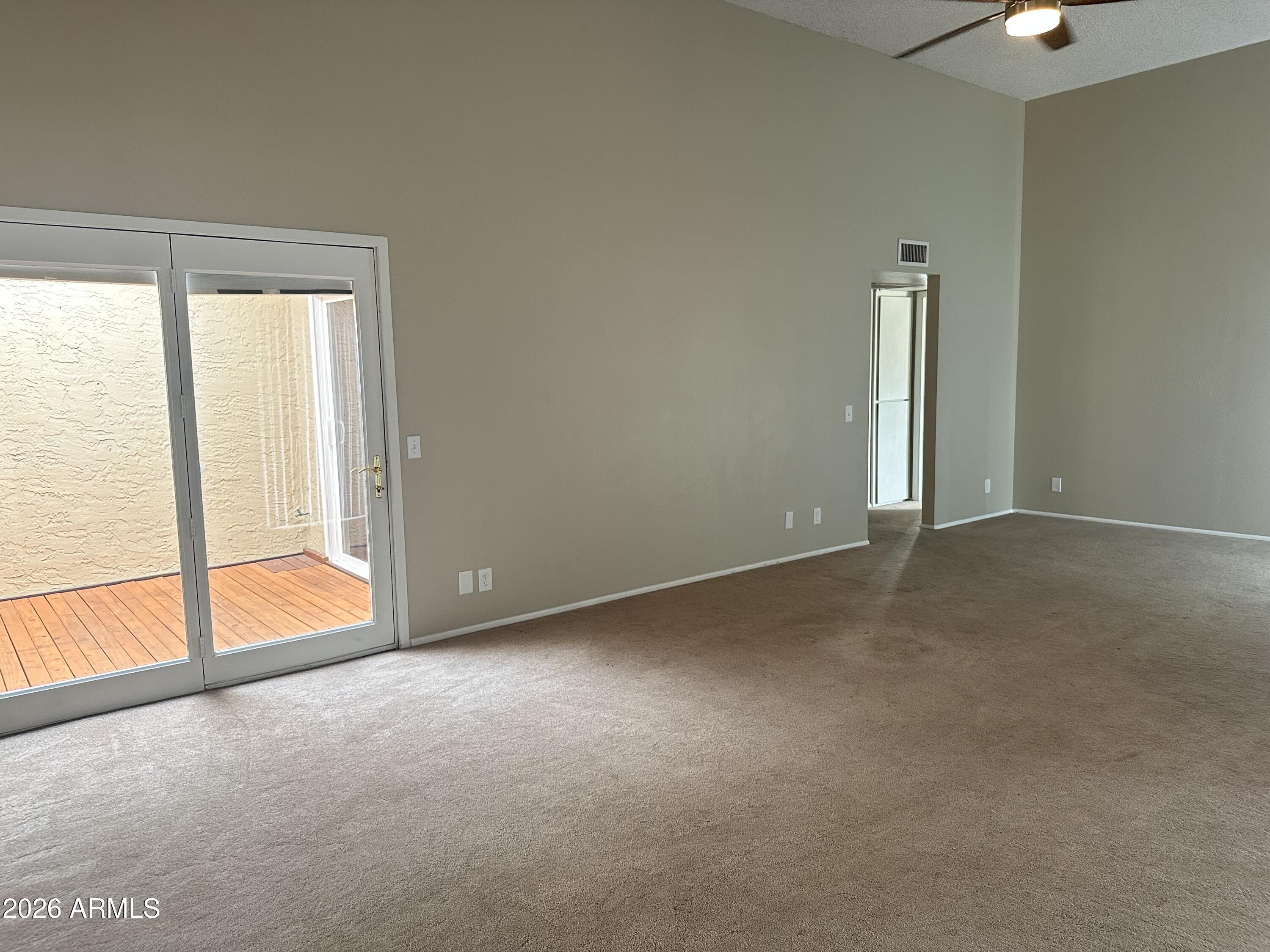 3029 W Sierra Street