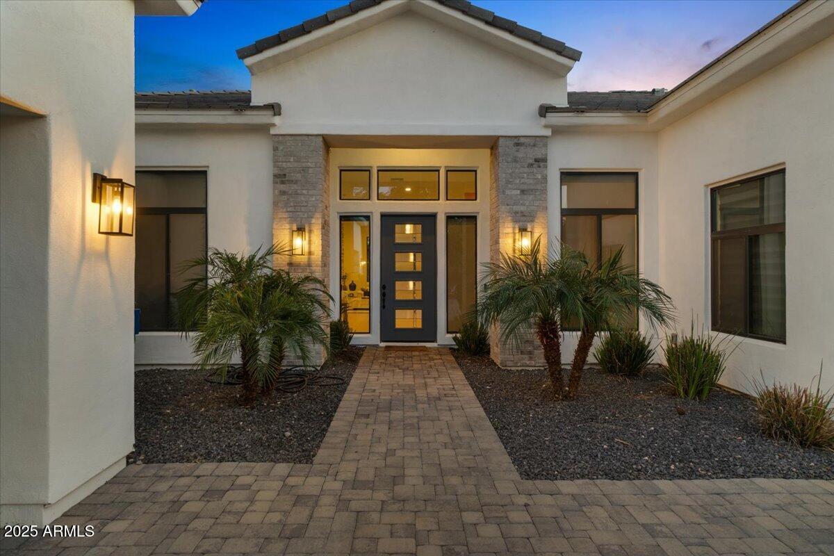 1161 E Birchwood Place